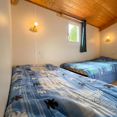 Domek alpejski Avec Piscine A *